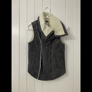 Olive & Oak Vest